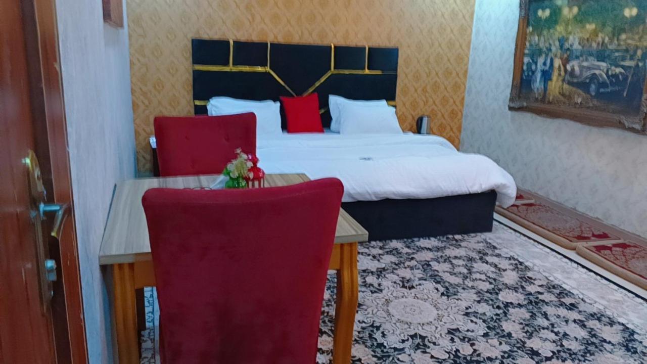 Hotel Nuit De Paris Abuja Exteriér fotografie